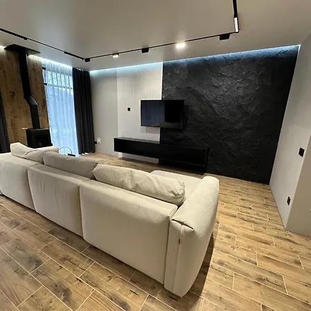 Goldhill Villa12