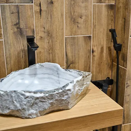 Goldhill 10 * Yaremche