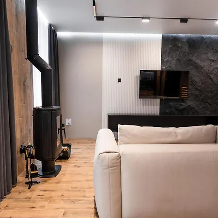 Goldhill 10 Yaremche