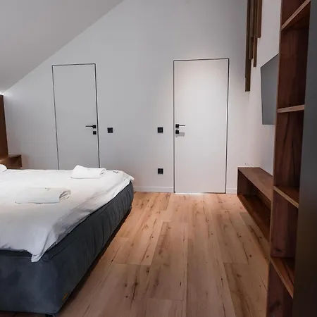 Goldhill Villa12 *
