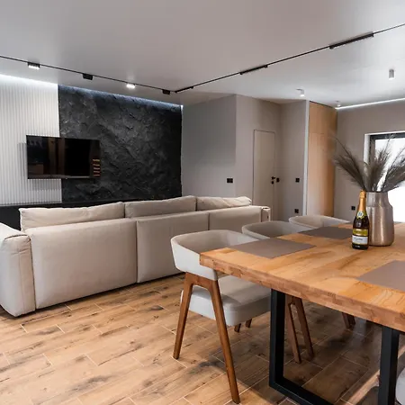 Goldhill Villa12 *