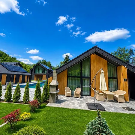 Goldhill 12 * Яремче